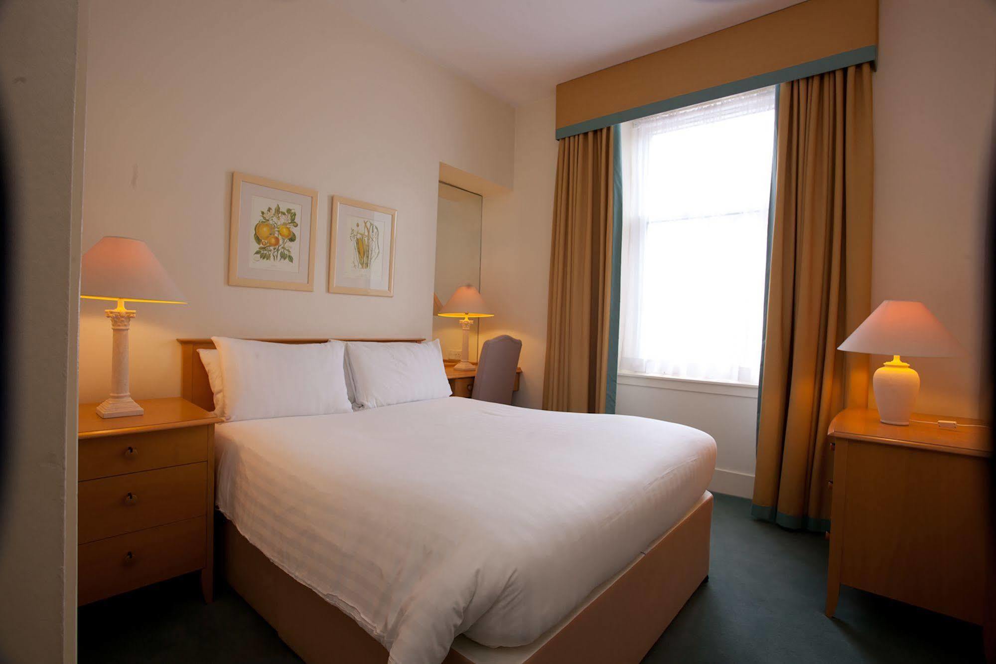 Skene House Hotels - Holburn Абердин Экстерьер фото