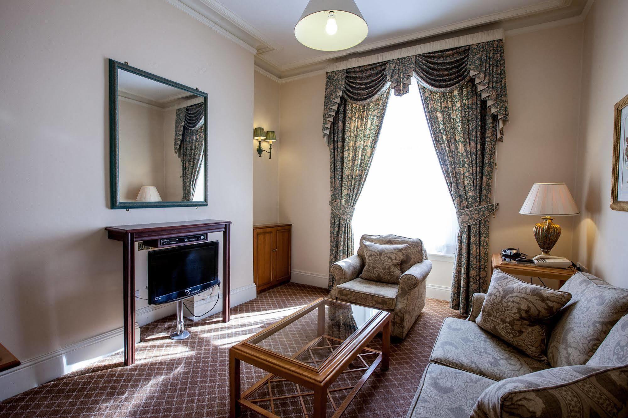 Skene House Hotels - Holburn Абердин Экстерьер фото